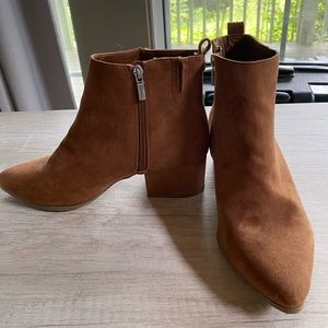 Pointed Toe Ankle Booties